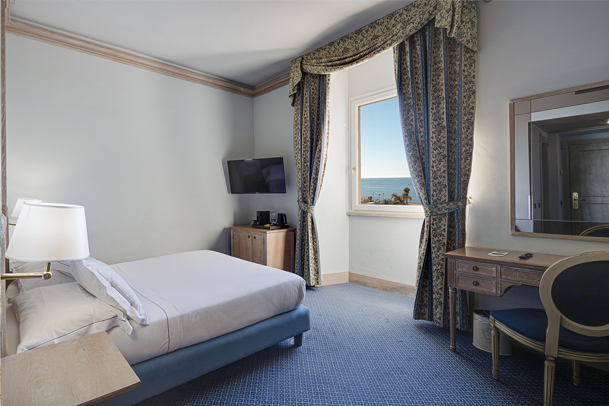 Hotel De La Ville Civitavecchia