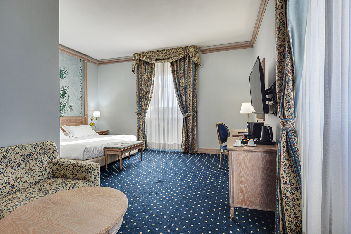 Hotel De La Ville Civitavecchia